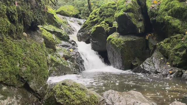 Cataract Trail waterfall 