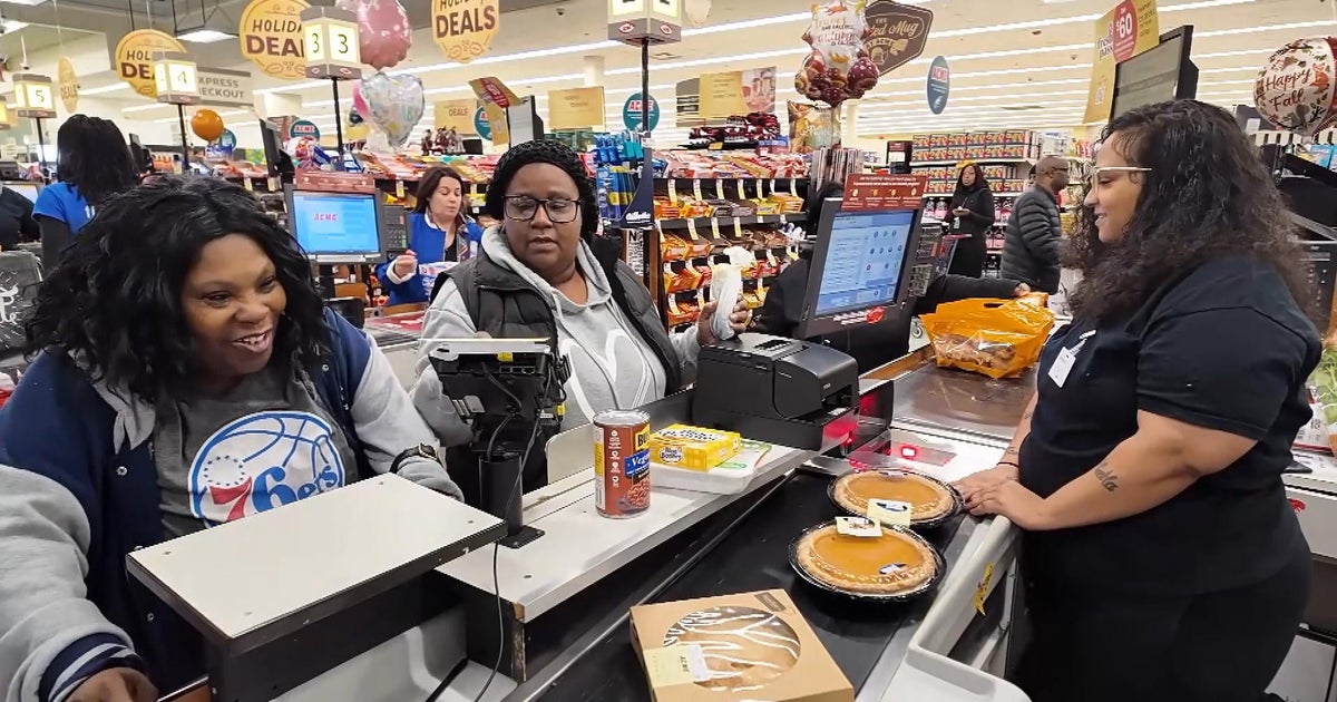 As shoppers pick up last-minute groceries in Pennsylvania, prices for Thanksgiving foods are down