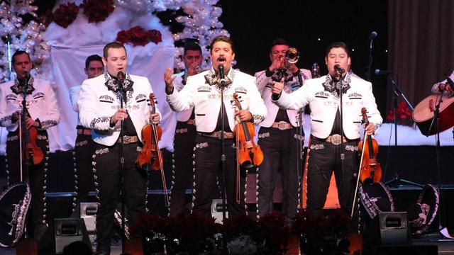 Mariachi Sol de Mexico de Jose Hernandez 