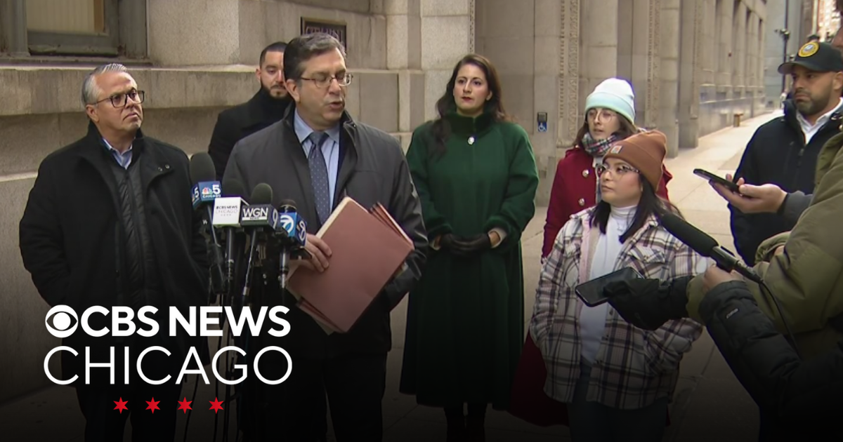 Aldermen claim Chicago Mayor's office abuses Do Not Hire list - CBS Chicago