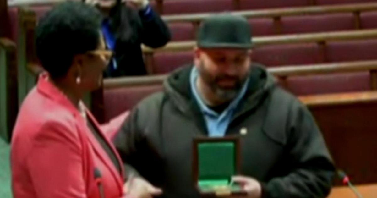 Truck driver honored for courageous rescue of wounded Texas officer