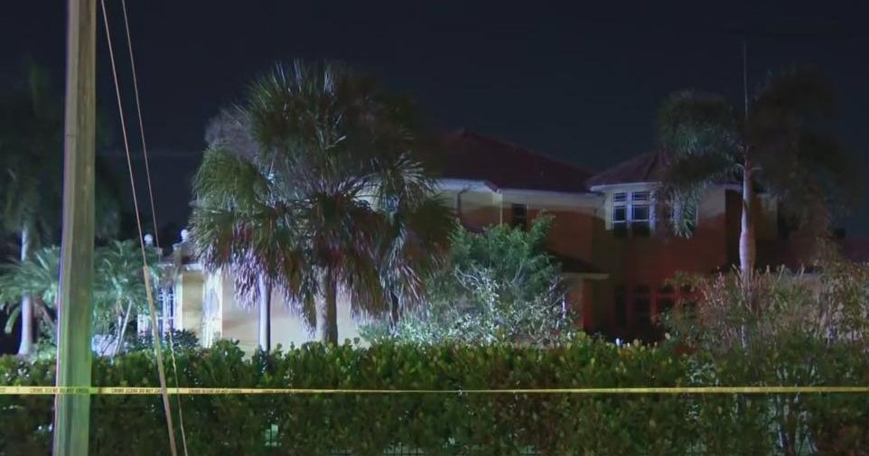 Woman killed in Plantation house fire Woman killed in Plantation house fire
