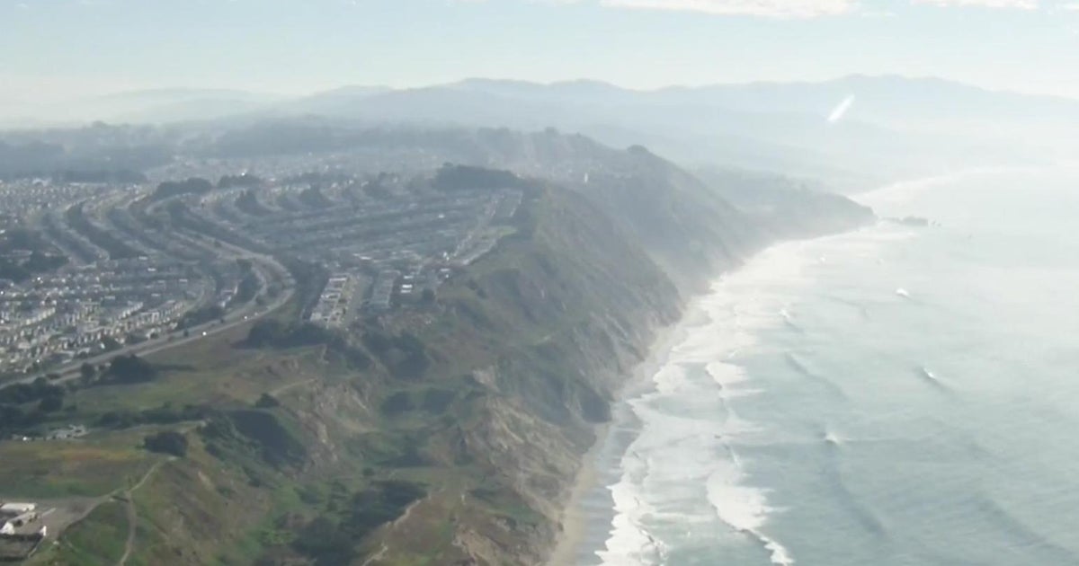 Experts say low lying Bay Area neighborhoods at risk during a tsunami - CBS San Francisco