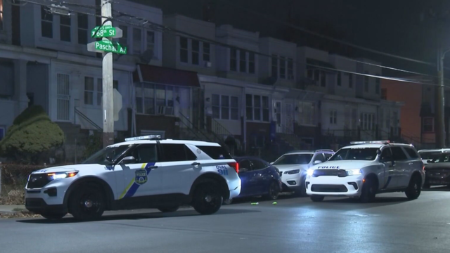 Deliver driver robbed and shot in Elmwood Park 