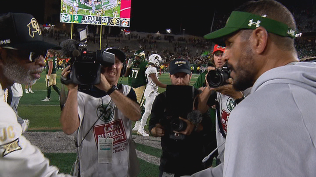 walkoff-norvell-csu-coach-prime-sanders-handshake-112-frame-330.png 