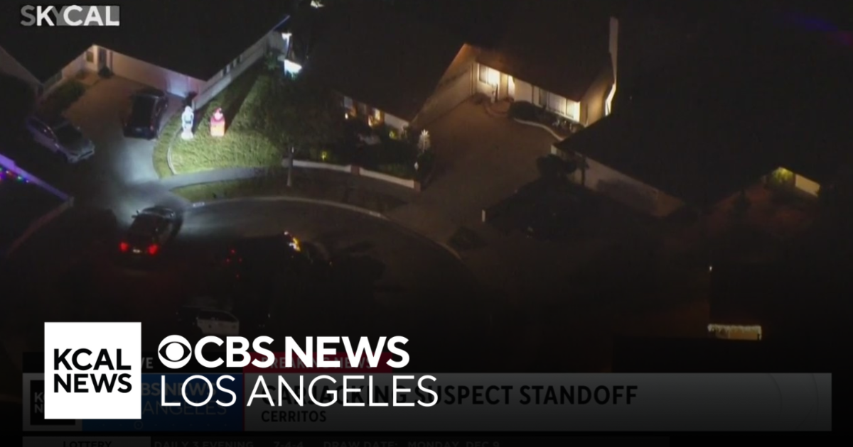 Armed carjacking suspect barricades inside Cerritos home - CBS Los Angeles