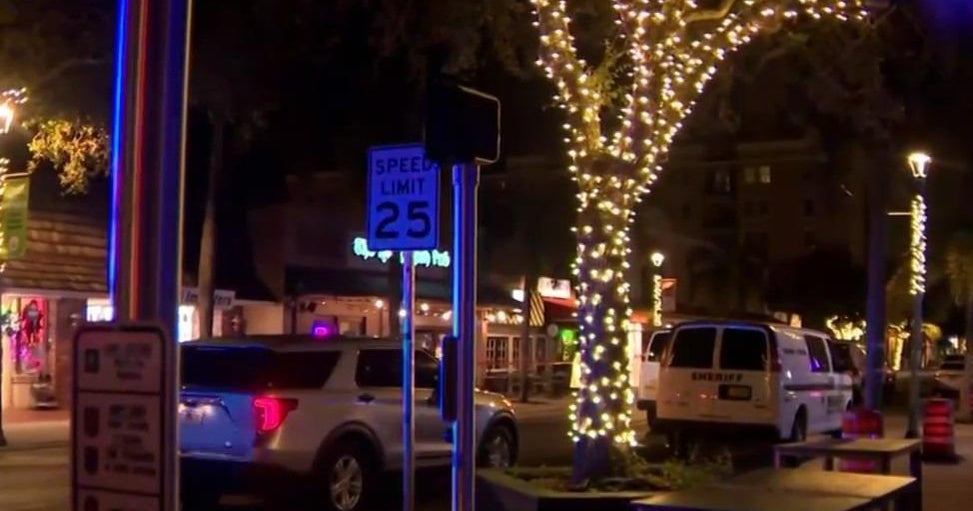 4 shot, 2 killed in Lake Worth Beach bar shooting 4 shot, 2 killed in Lake Worth Beach bar shooting