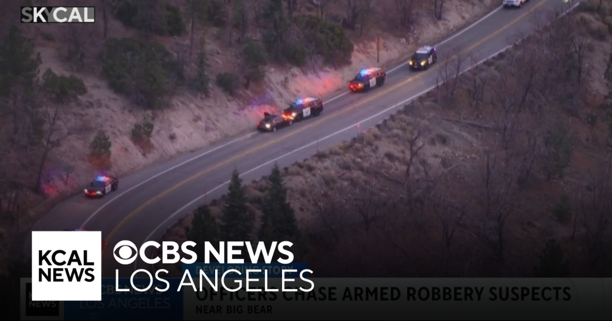 Police chase armed robbery suspects into San Bernardino Mountains in ...