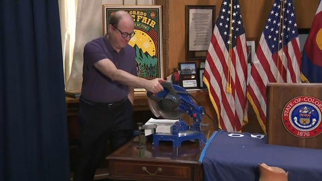 gov-polis-takes-table-saw-to-outdated-executive-order-copy.png 
