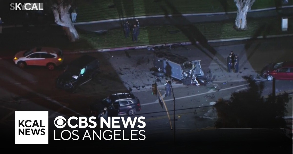 1 killed in violent multi-car crash in West Los Angeles - CBS Los Angeles