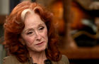 1213-cmo-bonnieraitt.jpg 