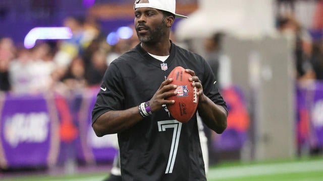 NFL Flag Football Showdown: Team Metro Boomin vs. Team 21 Savage 