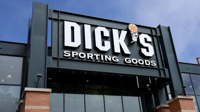 Dick's Sporting Good Reports Quarterly Earnings 