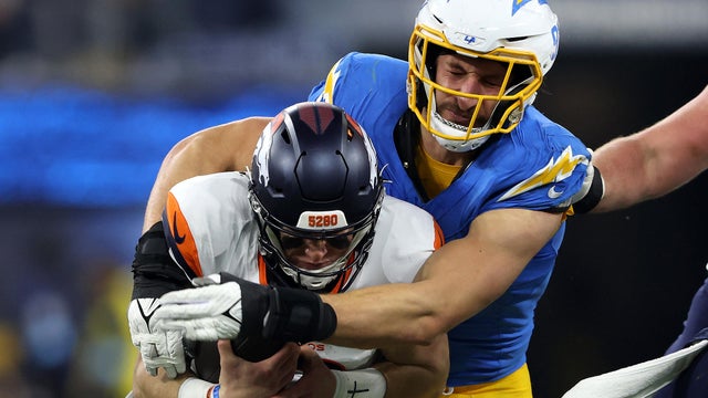 Denver Broncos v Los Angeles Chargers
