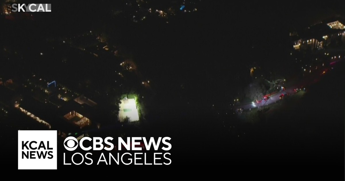 LAPD investigates possible shooting in Beverly Park neighborhood - CBS ...
