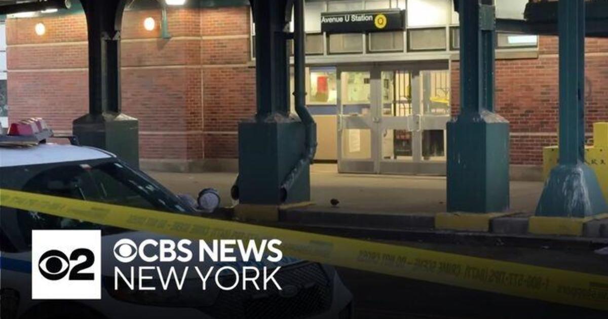 Two men shot on subway platform in Brooklyn