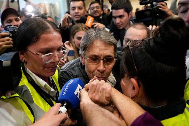APTOPIX Colombia US Deportation