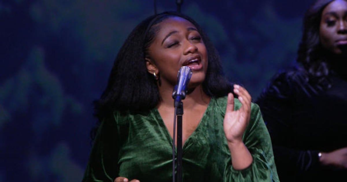 Samara Joy sings “O Holy Night”