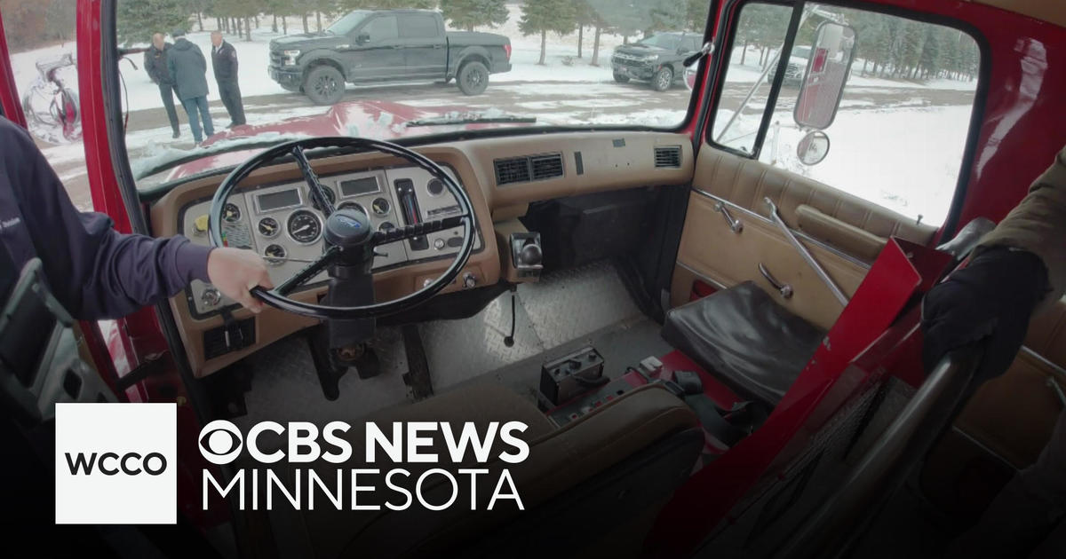 Minnesota fire truck headed to Ukraine thanks to pastor, firefighters