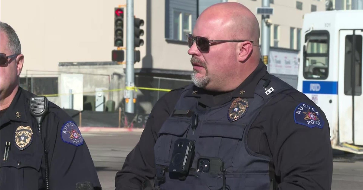 Aurora police provide updates on shooting that ended in car crash ...