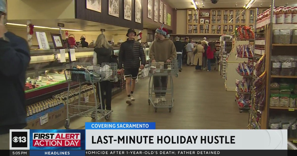Shoppers picking up last-minute groceries in East Sacramento ahead of holidays