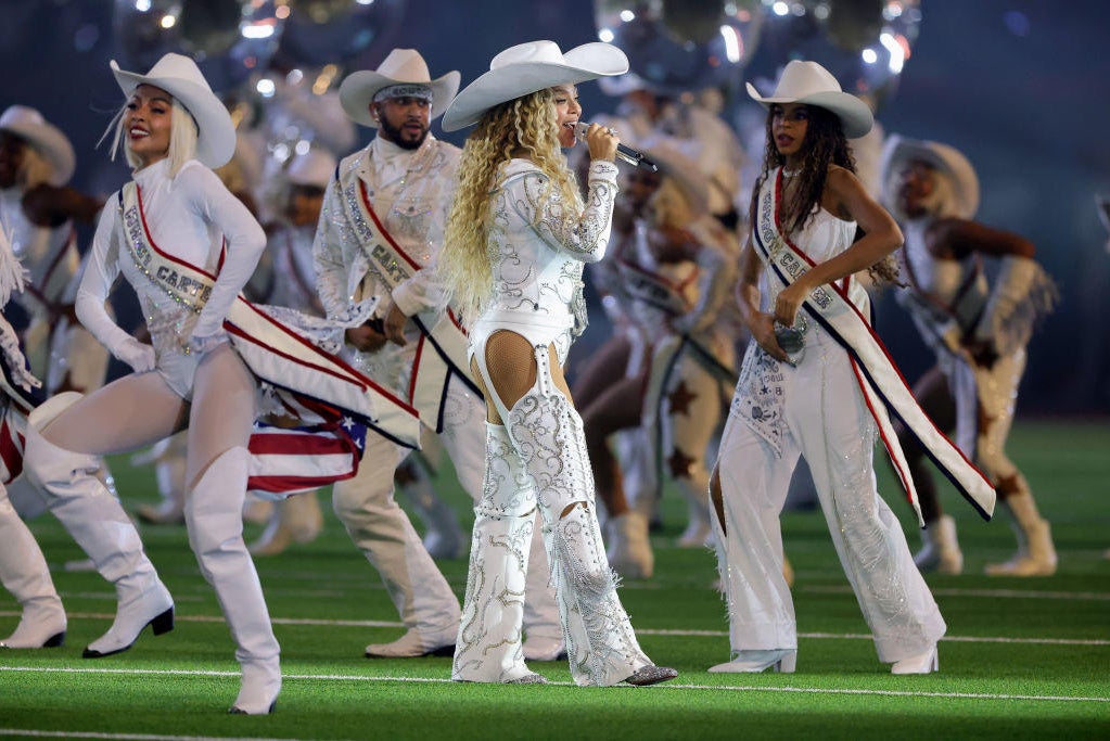 Beyoncé's halftime performance the highlight of a lackluster NFL ...