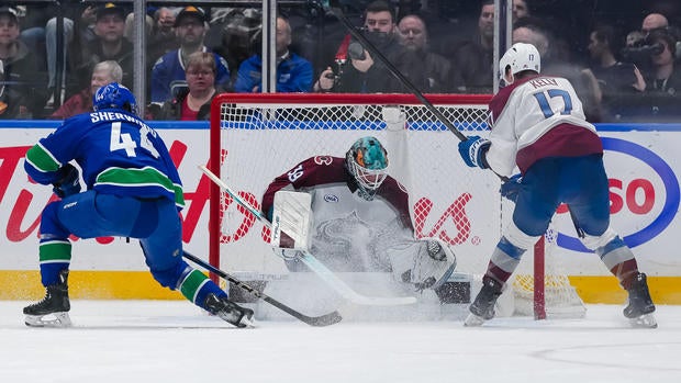 Colorado Avalanche v Vancouver Canucks 