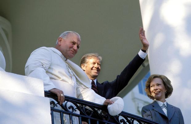 Pope John Paul II with President Jimmy Carter and first lady Rosalynn Carter at the White House, 