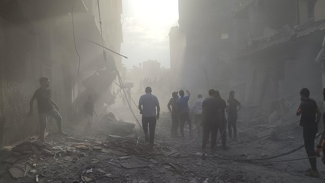 Israeli attacks on Gaza continue