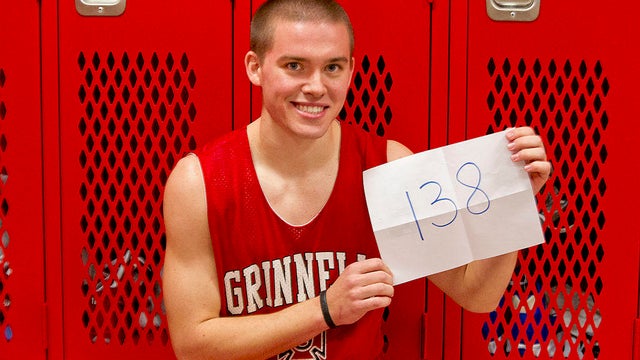 Grinnell College Basketball Player Scores 138 Points