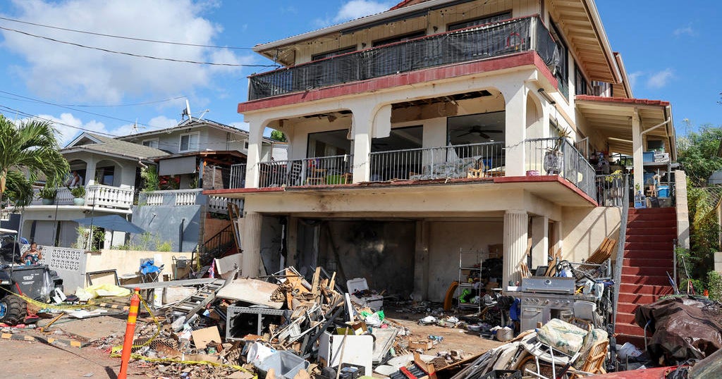 Fireworks explosion in Hawaii kills at least 3 people, injures at least 20 Fireworks explosion in Hawaii kills at least 3 people, injures at least 20