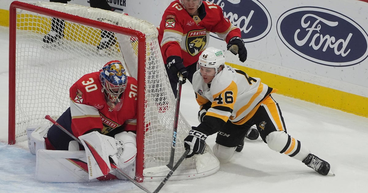 Panthers beat Penguins 3-2 in shootout Panthers beat Penguins 3-2 in shootout