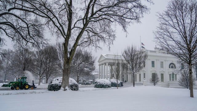 Winter Storm Brings Snow From Midwest To East Coast 