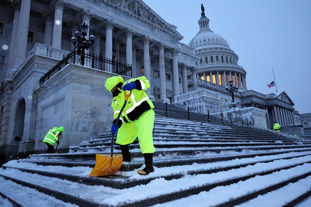 Winter Storm Brings Snow From Midwest To East Coast 