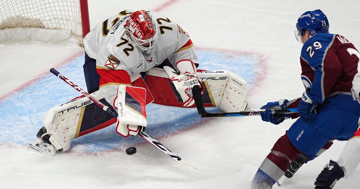 Panthers fall to Avalanche 3-1 Panthers fall to Avalanche 3-1