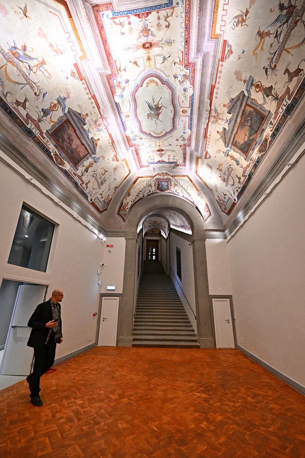 ITALY-HERITAGE-ARCHITECTURE-VASARI CORRIDOR