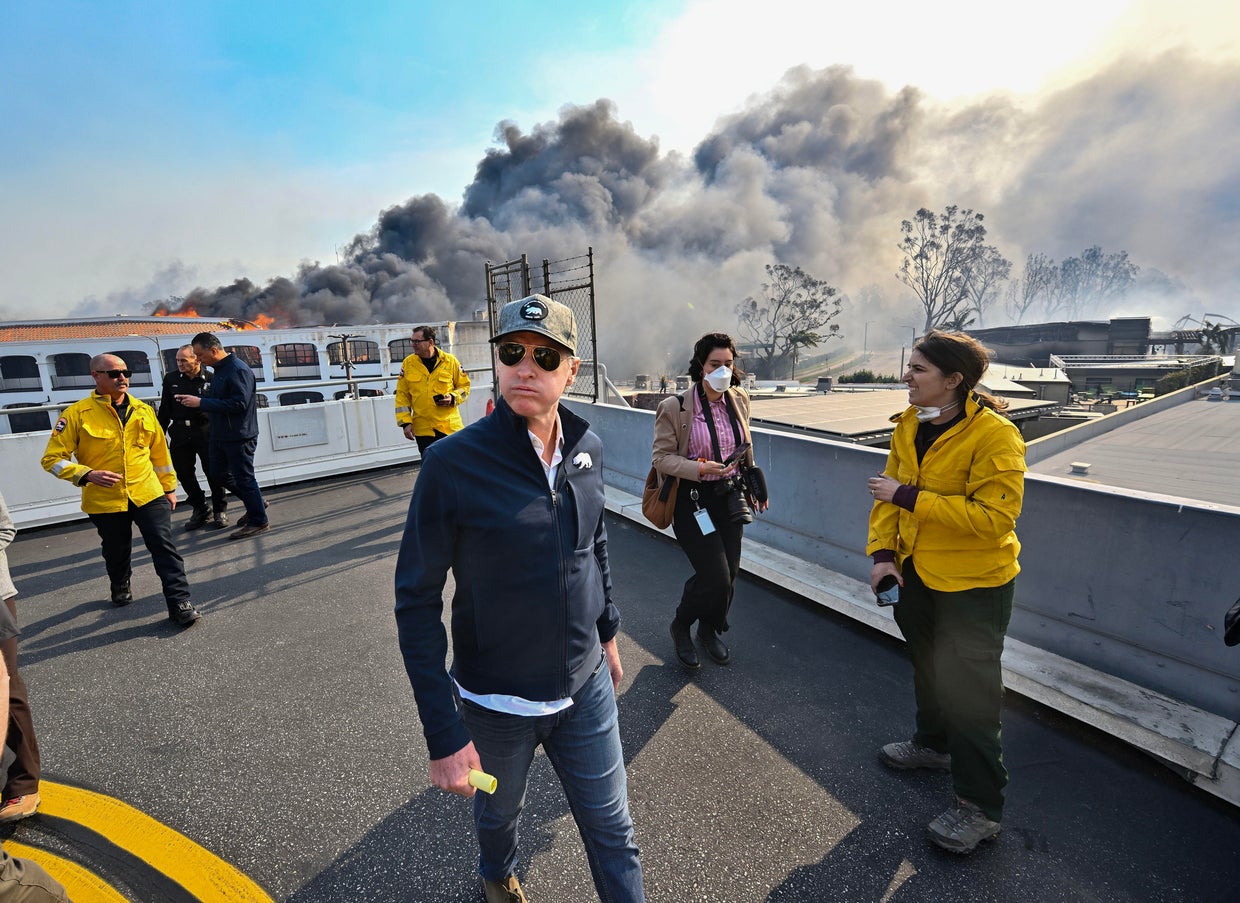 Powerful Winds Fuel Multiple Fires Across Los Angeles Area 