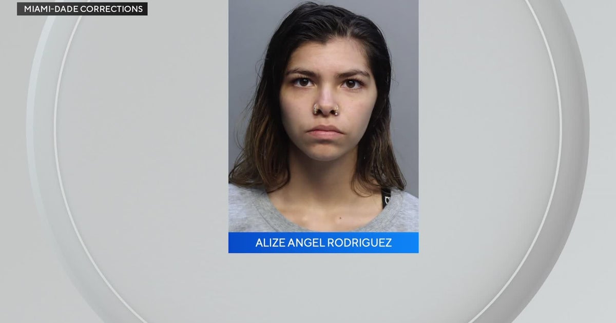 Child found alone at Miami Beach park; mom faces child neglect, drug charges Child found alone at Miami Beach park; mom faces child neglect, drug charges