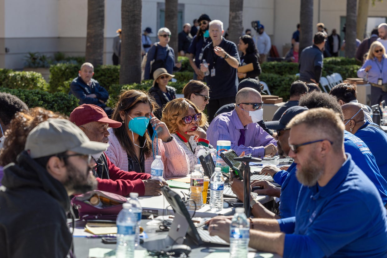 FEMA Disaster Recovery Centers opened in Los Angeles County to assist Californians who experienced damage to their primary home, personal property loss or have disaster-caused emergency needs related to the wildfires. At the center, people can get help ap 
