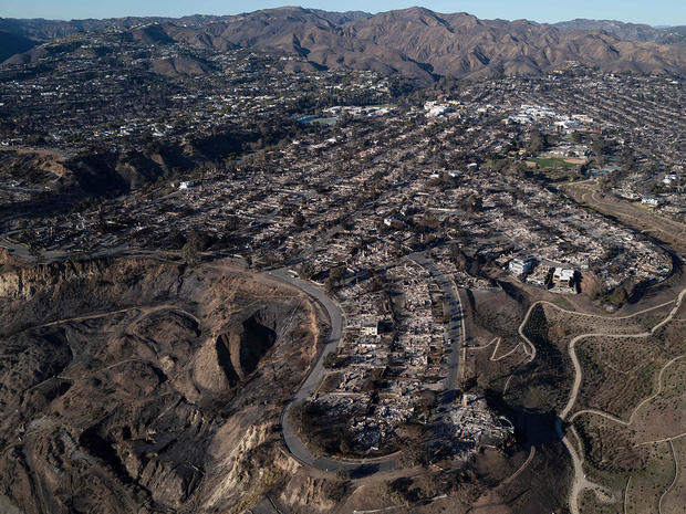 LA Faces High Winds And No Sign Of Rain After Week Of Flames