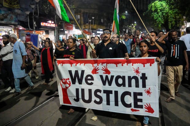 5 men sentenced to death for gang rape and murder of teenager in India