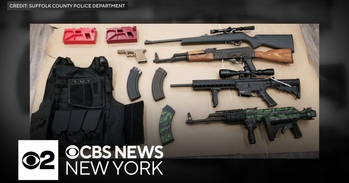 Cache of illegal weapons found in Long Island home, police say - CBS ...