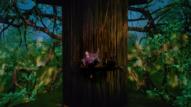 idina-menzel-in-redwood-a.jpg