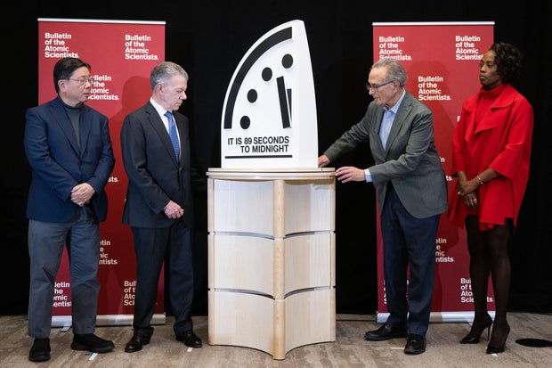 Relógio do dia-conflito-conflito-clima-Delomsday