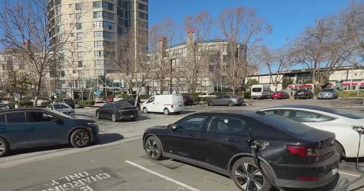 San Francisco secures grant to expand electric vehicle charging - CBS ...
