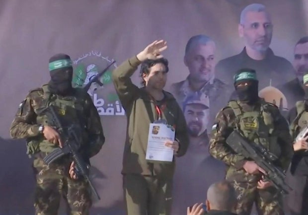 Faixas de prisioneiros de troca entre Hamas e Israel, em Gaza