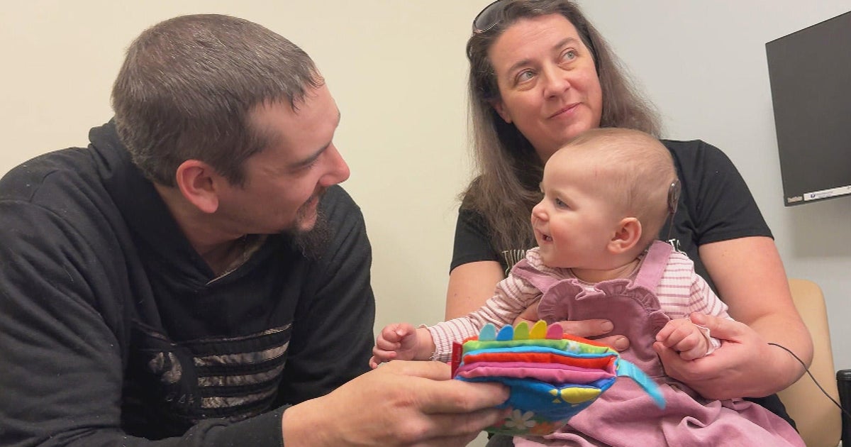 Massachusetts baby born deaf hears parents’ voice for first time, “ready to tackle the world” Massachusetts baby born deaf hears parents’ voice for first time, “ready to tackle the world”