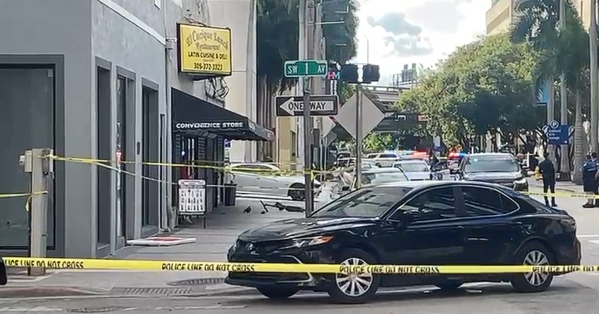 Man charged in deadly stabbing that left man bleeding outside Downtown Miami restaurant