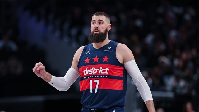 Phoenix Suns v Washington Wizards