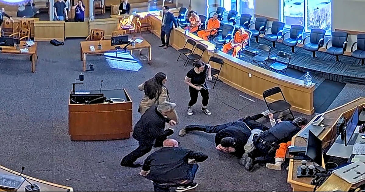 3 arrested after wild courtroom brawl in homicide case caught on video